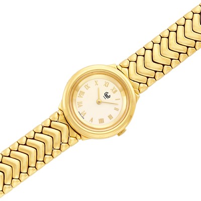 Lot 136 - Gold Wristwatch, Graff