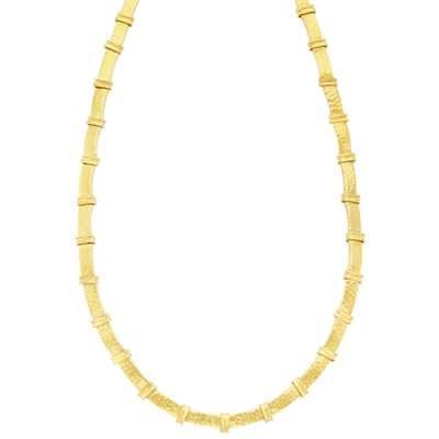 Lot 608 - Hammered Gold Link Necklace