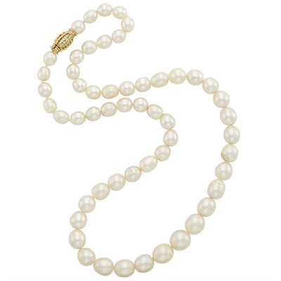 Lot 233 - South Sea Cultured Pearl Necklace with Two-Color Gold and Diamond Clasp