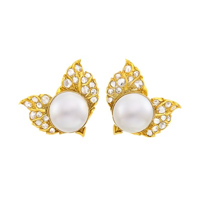 Lot 101 - Pair of Gold, Mabé Pearl and Diamond Earclips, Buccellati