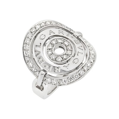 Lot 96 - White Gold and Diamond Ring, Bulgari