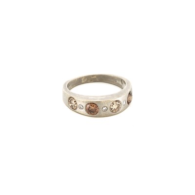 Lot 1494 - White Gold, Diamond and Colored Diamond Band