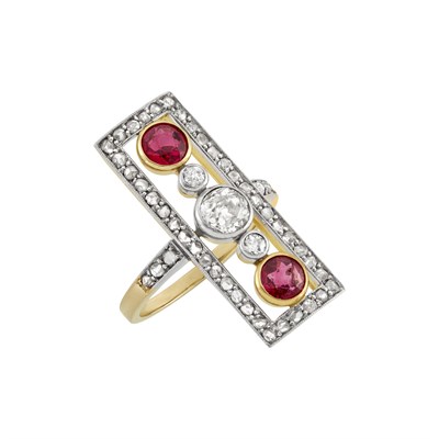 Lot 39 - Platinum-Topped Gold, Red Spinel and Diamond Ring