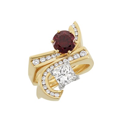 Lot 147 - Gold, Diamond and Garnet Ring, Trisko