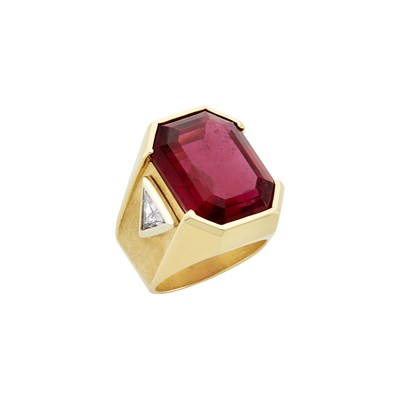 Lot 428 - Gold, Rubellite and Diamond Ring