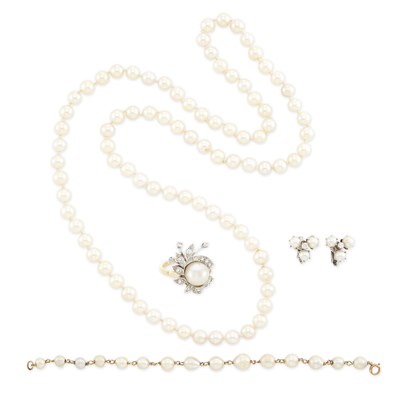 Lot 1386 - Cultured Pearl, Yellow and White Gold and Diamond Necklace, Bracelet, Ring and Pair of Earclips