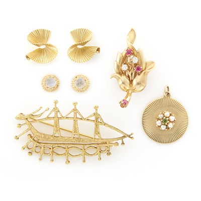Lot 1422 - Group of Gold Jewelry and Fragment