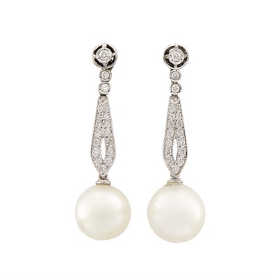 Lot 109 - Pair of White Gold, Diamond and Cultured Pearl Pendant-Earrings and Four Interchangeable Pendants