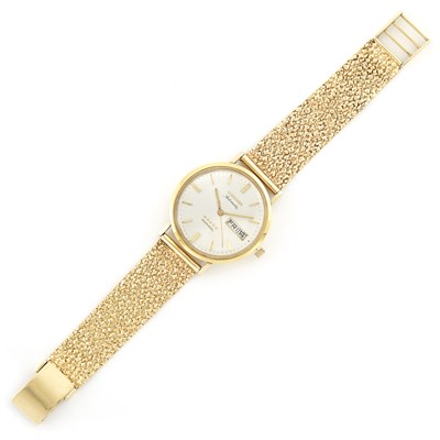 Lot 1659 - Gentleman's Gold Wristwatch, Longines