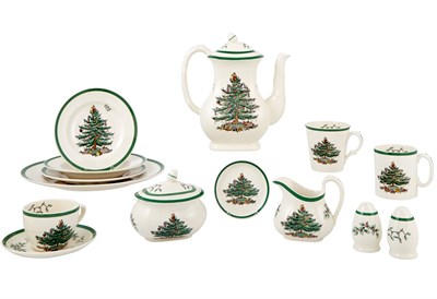 Lot 1028 - Spode Ceramic Christmas Tree Pattern Partial...