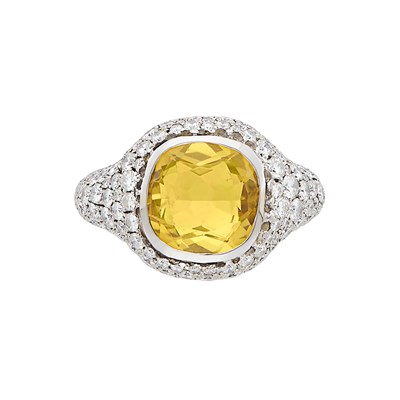 Lot 14 - White Gold, Citrine and Diamond Ring