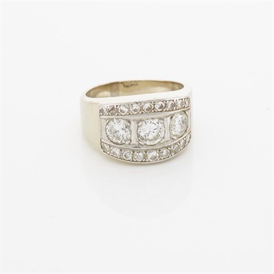 Lot 1258 - Platinum, White Gold and Diamond Ring