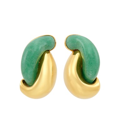 Lot 7 - Pair of Gold and Aventurine Quartz 'Half Link' Earclips, Seaman Schepps