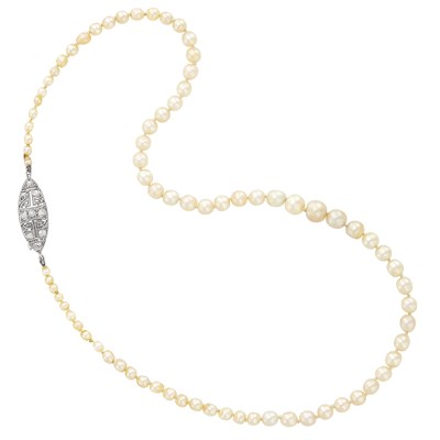 Lot 121 - Natural Pearl Necklace with Platinum and Diamond Clasp