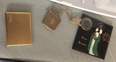 Lot 1478 - Gold Locket and Gold and Garnet Magnifying Glass with Low Karat Gold Chain