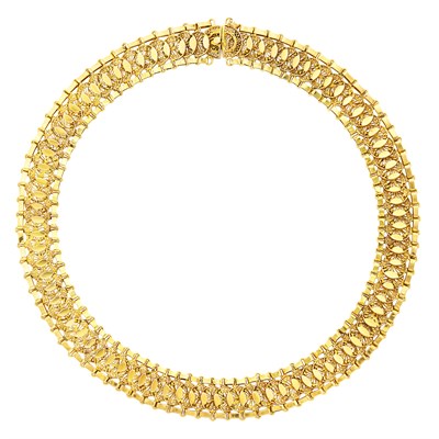 Lot 380 - Gold Filigree Mesh Necklace