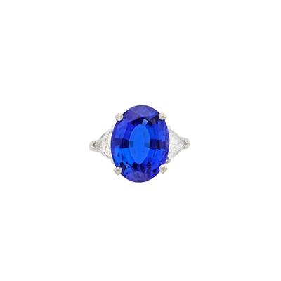 Lot 641 - Platinum, Tanzanite and Diamond Ring