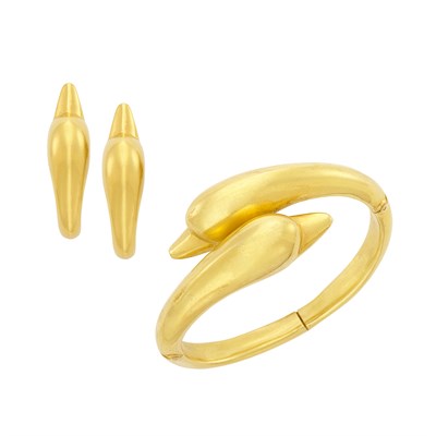Lot 606 - Gold and High Karat Gold Swan Bangle Bracelet and Pair of Earrings, Ilias Lalaounis