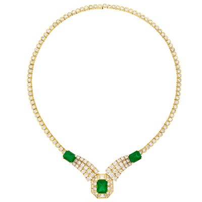 Lot 328 - Gold, Emerald and Diamond Necklace