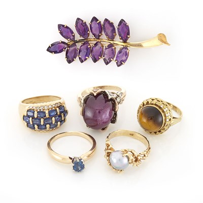 Lot 1316 - Five Gold and Gem-Set Rings and Brooch