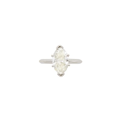 Lot 73 - White Gold and Diamond Ring