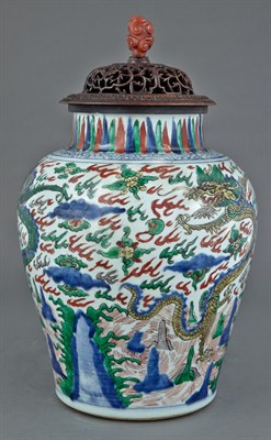 Lot 120 - Chinese 'Wucai' Dragon Jar 17th Century The...