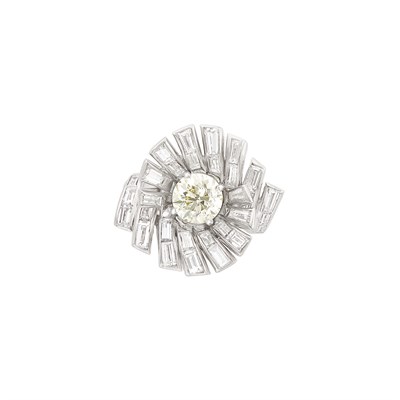 Lot 346 - Platinum and Diamond Ring, France