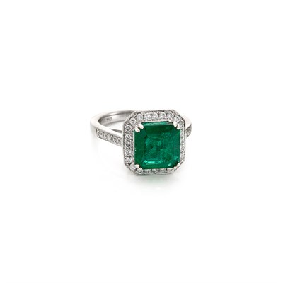 Lot 1305 - White Gold, Emerald and Diamond Ring