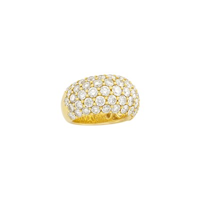 Lot 263 - Gold and Diamond Bombé Ring