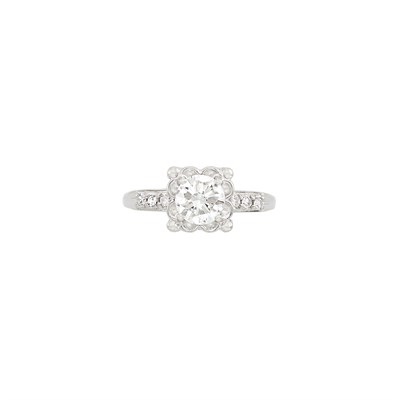 Lot 409 - Platinum and Diamond Ring