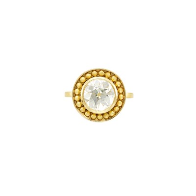 Lot 231 - Gold and Diamond Ring