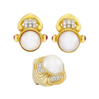 Lot 1210 - Pair of Two-Color Gold, Mabé Pearl, Diamond and Cabochon Ruby Earclips and Dome Ring
