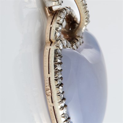 Lot 173 - Fabergé Silver-Topped Gold-Mounted Chalcedony...