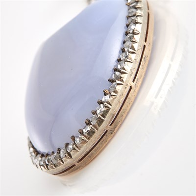 Lot 173 - Fabergé Silver-Topped Gold-Mounted Chalcedony...