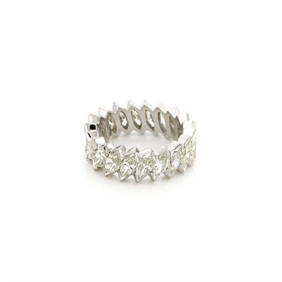 Lot 1497 - Platinum and Diamond Ring