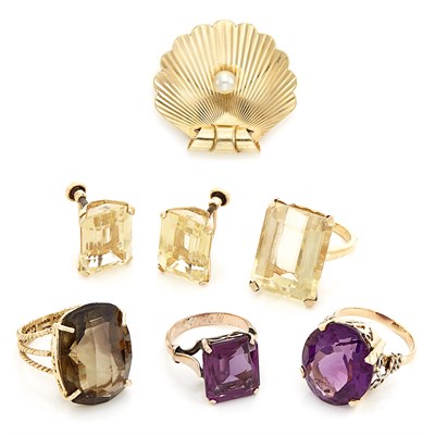 Lot 1710 - Group of Gold, Gilt-Metal and Gem-Set Seashell Pin, Four Rings and Pair of Earclips