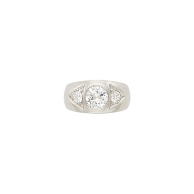 Lot 450 - Platinum and Diamond Gypsy Ring