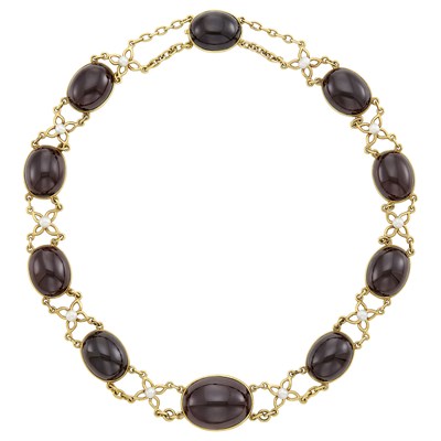 Lot 501 - Antique Gold, Cabochon Garnet and Freshwater Pearl Necklace