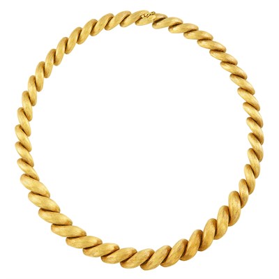 Lot 389 - Gold Necklace