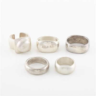 Lot 1807 - Five Silver Rings