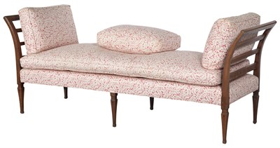 Lot 465 - Continental Provincial Oak Daybed Height 33...