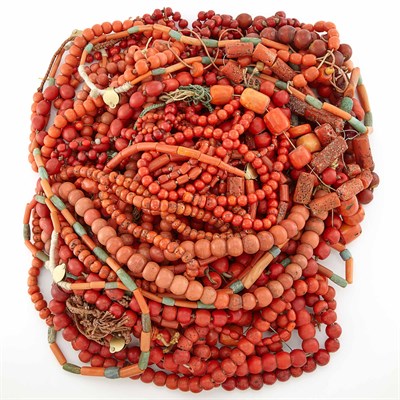 Lot 1839 - Group of Coral and Glass Beads