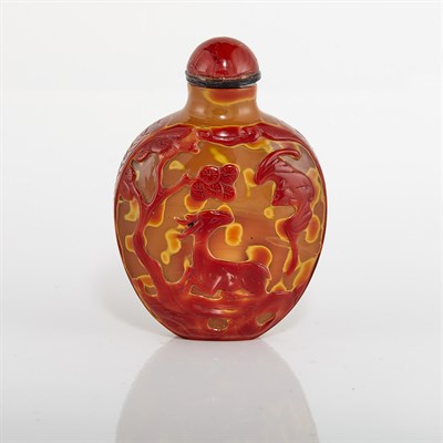 Lot 316 - Chinese Realgar Overlay Glass Snuff Bottle...