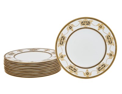 Lot 198 - Set of Twelve Royal Worcester Porcelain Dinner...