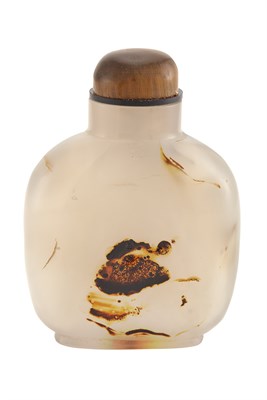 Lot 267 - Chinese Shadow Agate Snuff Bottle Qing Dynasty...