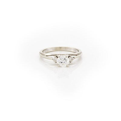 Lot 1229 - White Gold and Diamond Ring