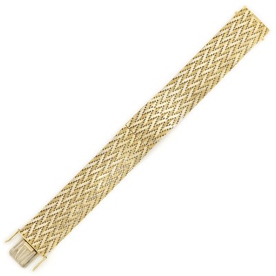 Lot 1256 - Lady's Gold Bracelet-Watch, Seiko