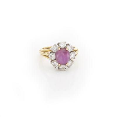 Lot 1525 - Gold, Platinum, Star Ruby and Diamond Ring