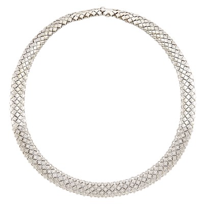 Lot 171 - White Gold and Diamond Necklace
