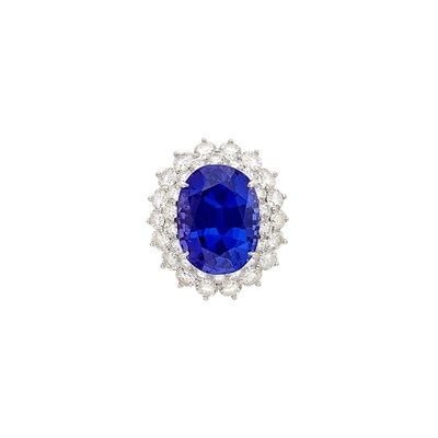 Lot 689 - Platinum, Tanzanite and Diamond Ring